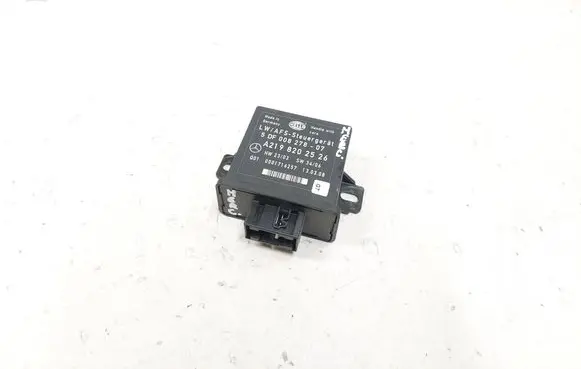 Mercedes-Benz R W251 Light module LCM A2198202526 5DF00827807 0001716257