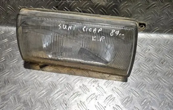 Nissan Sunny Headlight/headlamp