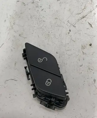 Mercedes-Benz C AMG W205 Central locking switch button A2059055151 2388339 18166