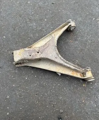 Volkswagen PASSAT B5 Rear control arm