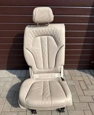 BMW X7 G07 Rear seat