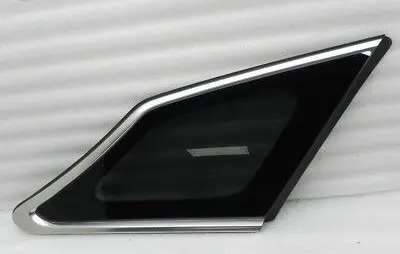 Hyundai i40 Rear side window 878203Z120