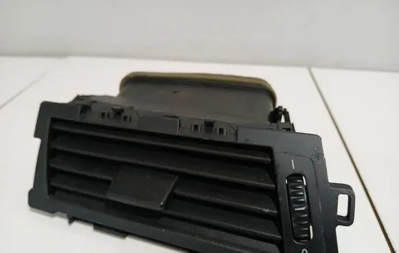 BMW 5 E60 E61 Dashboard side air vent grill/cover trim 5112001 14121810 64226910731
