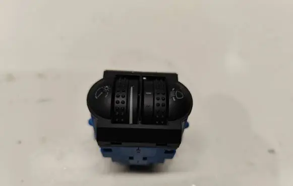 Volkswagen Touareg I Headlight level height control switch 7L6941333D