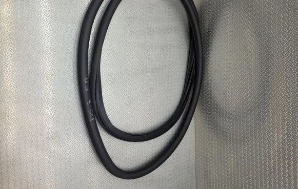 DS Automobiles 3 Crossback Front door rubber seal 9820823880