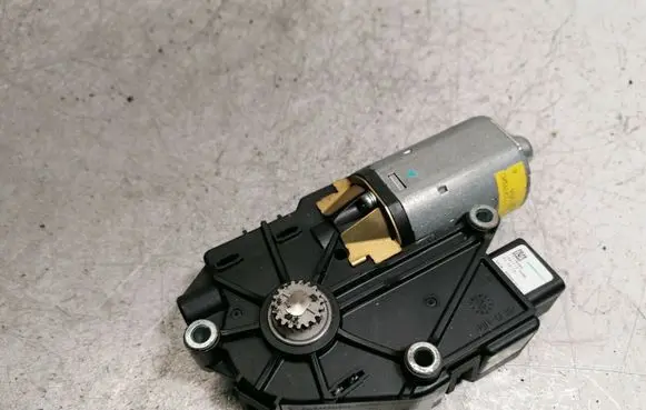 Honda Civic Sunroof motor/actuator 1717821A
