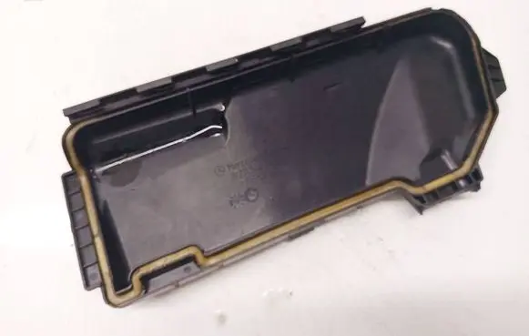 Mercedes-Benz E W211 Fuse box cover A2115400482