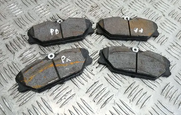 Renault Laguna I Brake pads (front) 