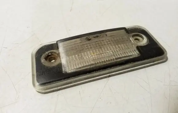 Volkswagen PASSAT B4 Number plate light E10022915