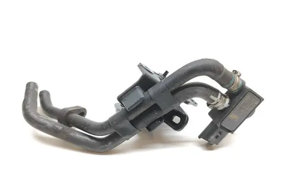 Peugeot 3008 II Other engine bay part 9677816180 0281006300