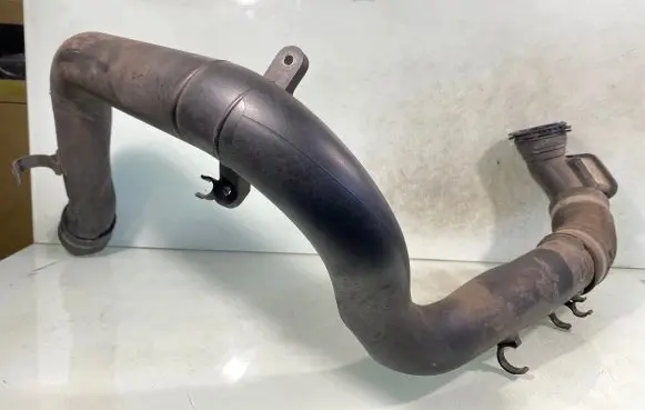 Mini One - Cooper Coupe R56 Intercooler hose/pipe 154768 8512205