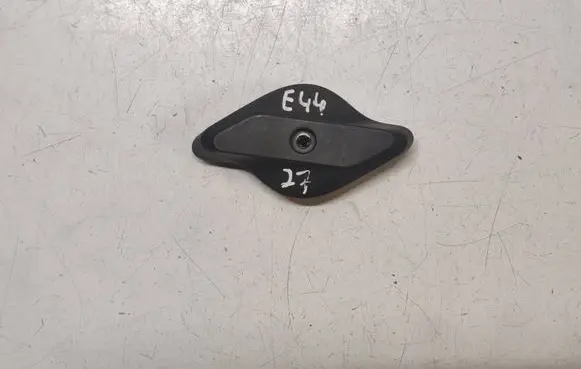 Volvo V60 Engine bonnet (hood) release handle 31299472
