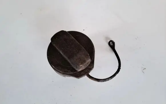 Volkswagen Polo Fuel tank filler cap 