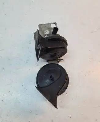 BMW 5 E60 E61 Horn signal 6935709