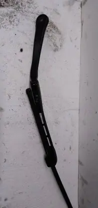 BMW 3 E90 E91 Front wiper blade arm 179158