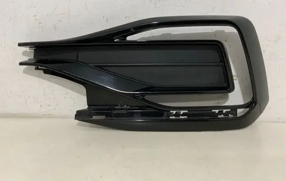 Volkswagen PASSAT B8 Front bumper lower grill 3G0853793B