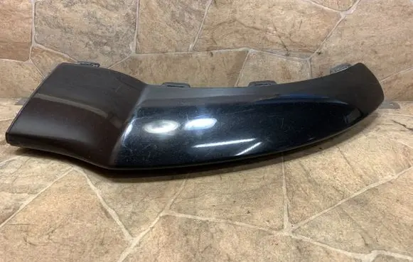 Front bumper lip