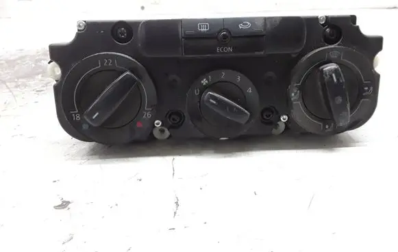Volkswagen Touran I Climate control unit