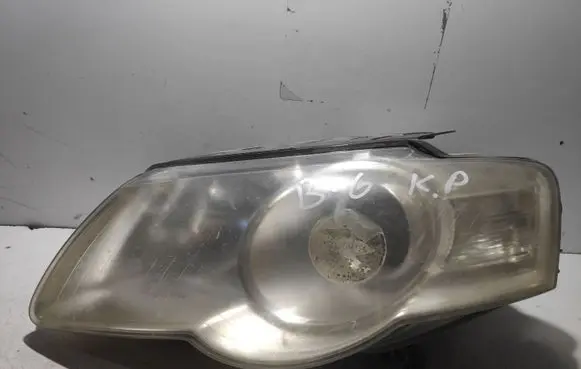 Volkswagen PASSAT B6 Headlight/headlamp 3C0941005