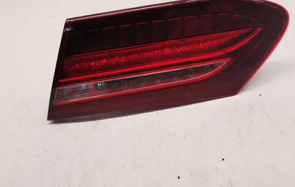 Mercedes-Benz E W213 Tailgate rear/tail lights
