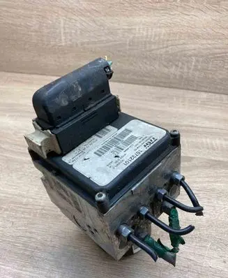 Peugeot 407 ABS Pump 15732101 8785233384