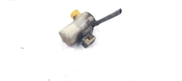 Subaru Impreza I Windscreen/windshield washer pump