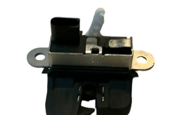 Volkswagen Scirocco Tailgate/trunk/boot lock/catch/latch 1K8827505B