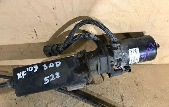 Jaguar XF Hand brake/parking brake motor 7151120 B08316125139