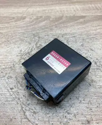 Toyota Yaris Other control units/modules 8865052150 2772000270 WithPlug