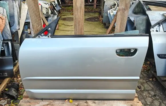 Subaru Outback Front door