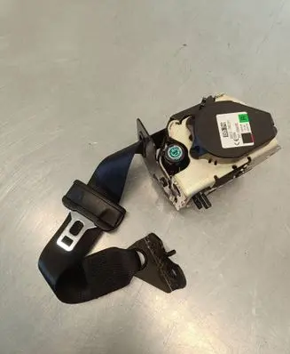 Mercedes-Benz E W213 Rear seatbelt 00000900H 631150900E 030316