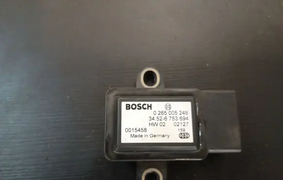 BMW 5 E39 ESP acceleration yaw rate sensor 0265005248 0015458