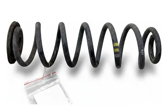 Audi Q3 8U Rear coil spring
