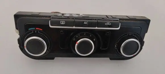 Volkswagen Golf VI Climate control unit 7N0907426AM 5HB00975170 ZJUSW0404
