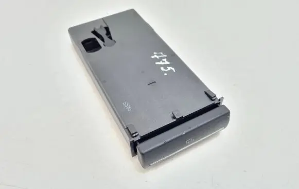Audi A3 S3 8P Dashboard storage box/compartment 8P0941561F