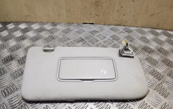 Sun visor