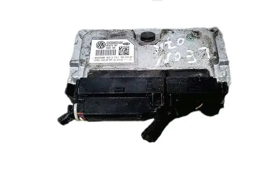 Seat Leon (1P) Engine control unit/module 03C906024AK