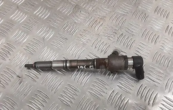 Audi A1 Fuel injector 03l130277b