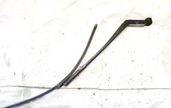 Honda Civic Front wiper blade arm
