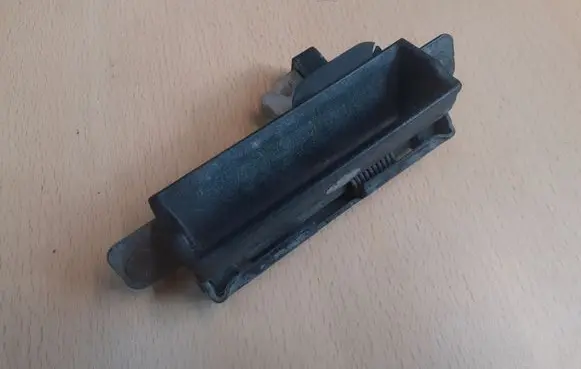 Mazda CX-7 Loading door exterior handle 9K19