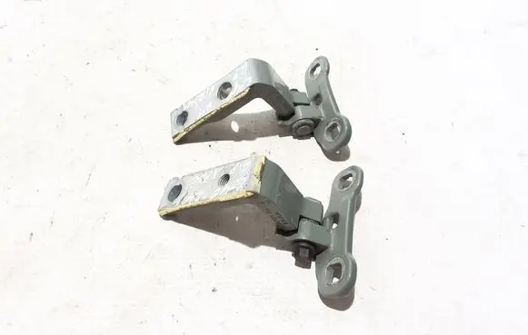 Volvo C40 Front door upper hinge 31424585