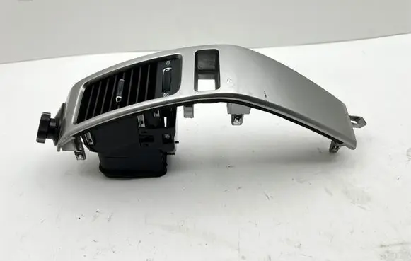 Toyota Land Cruiser (J120) Dash center air vent grill 6554750010 6556440030
