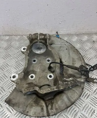 BMW 5 E60 E61 Front wheel hub 6760953