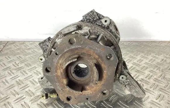 Porsche 911 996 Rear wheel hub 99633161206
