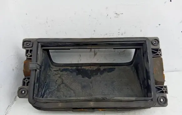 Opel Vivaro Air intake duct part