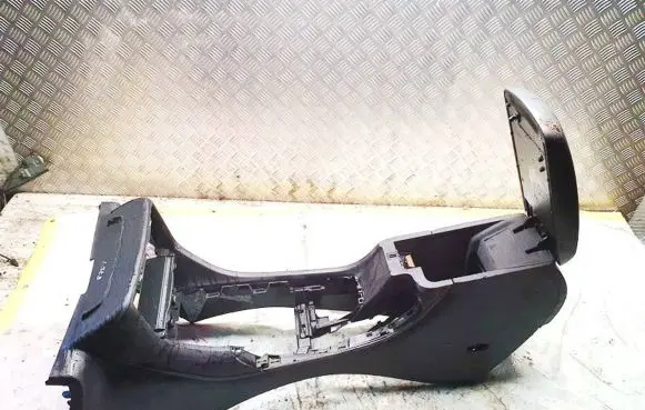 Citroen C5 Armrest 99604435401 996044354-01