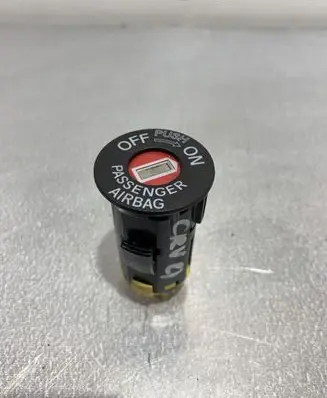 Honda CR-V Passenger airbag on/off switch TV01