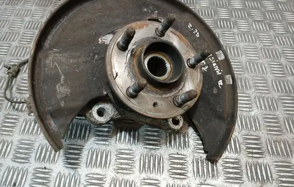 Opel Insignia A Front wheel hub spindle knuckle