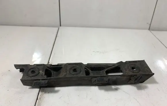 Volkswagen PASSAT B6 Front bumper mounting bracket 3C0807183