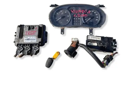 Opel Vivaro Engine control unit/module 8200051609